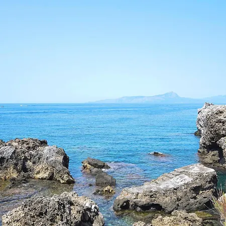 Appartamento 2 Bedroom In Marina *