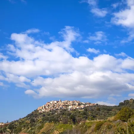 Διαμέρισμα Cozy In Marina Nicotera